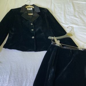 Black Kasper jacket and skirt set.